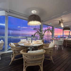 restaurant cagnes sur mer-restaurant bord de mer saint laurent du var-lounge bar villeneuve loubet-paillote la colle sur loup-plage privee nice-meilleur restaurant biot-restaurant plage antibes